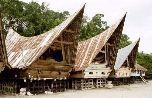 Batak Häuser, Pulau Samosir, Lake Toba, Sumatra, Indonesien
